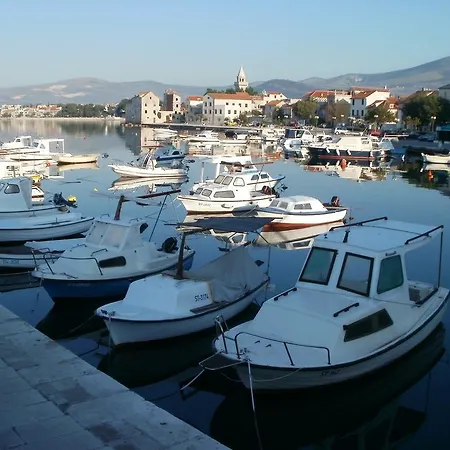 Lägenhet Grgin Kaštela