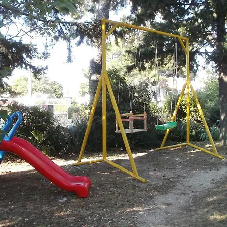 Grgin Appartamento Kaštela