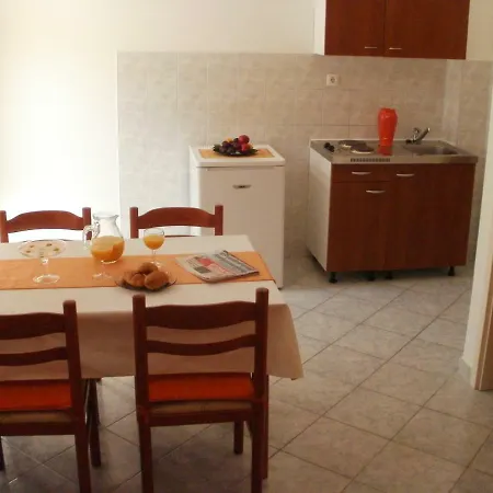 Apartment Grgin *